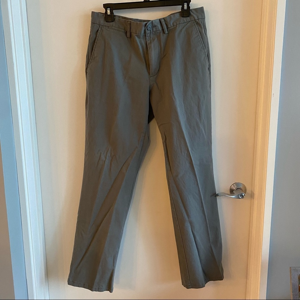 Mens Old Navy Straight Leg Khakis